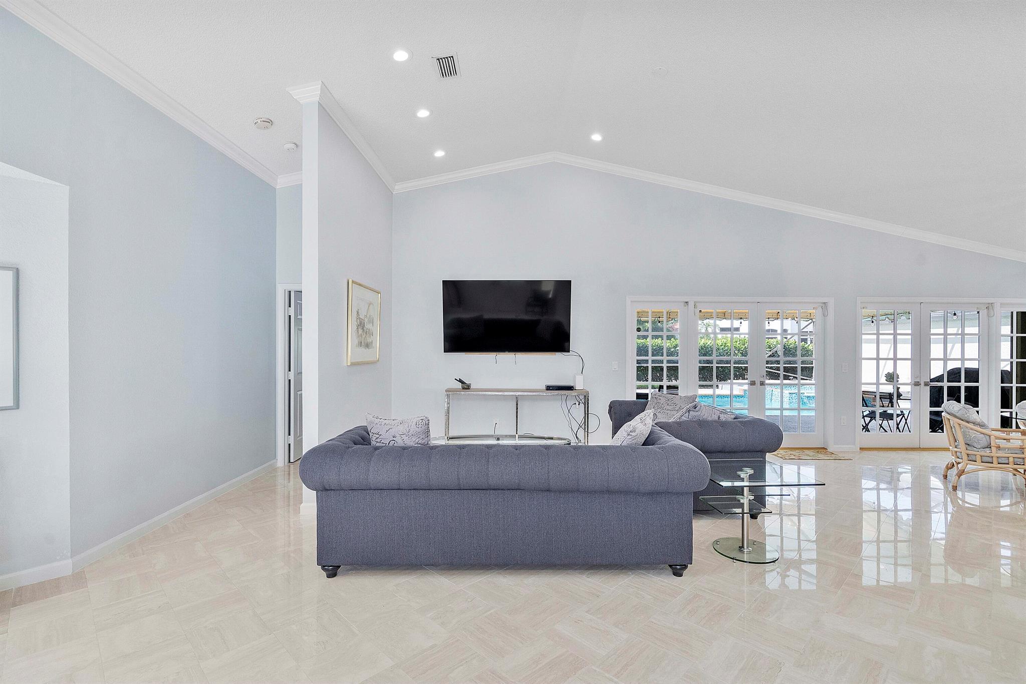 22652 Esplanada Circle W