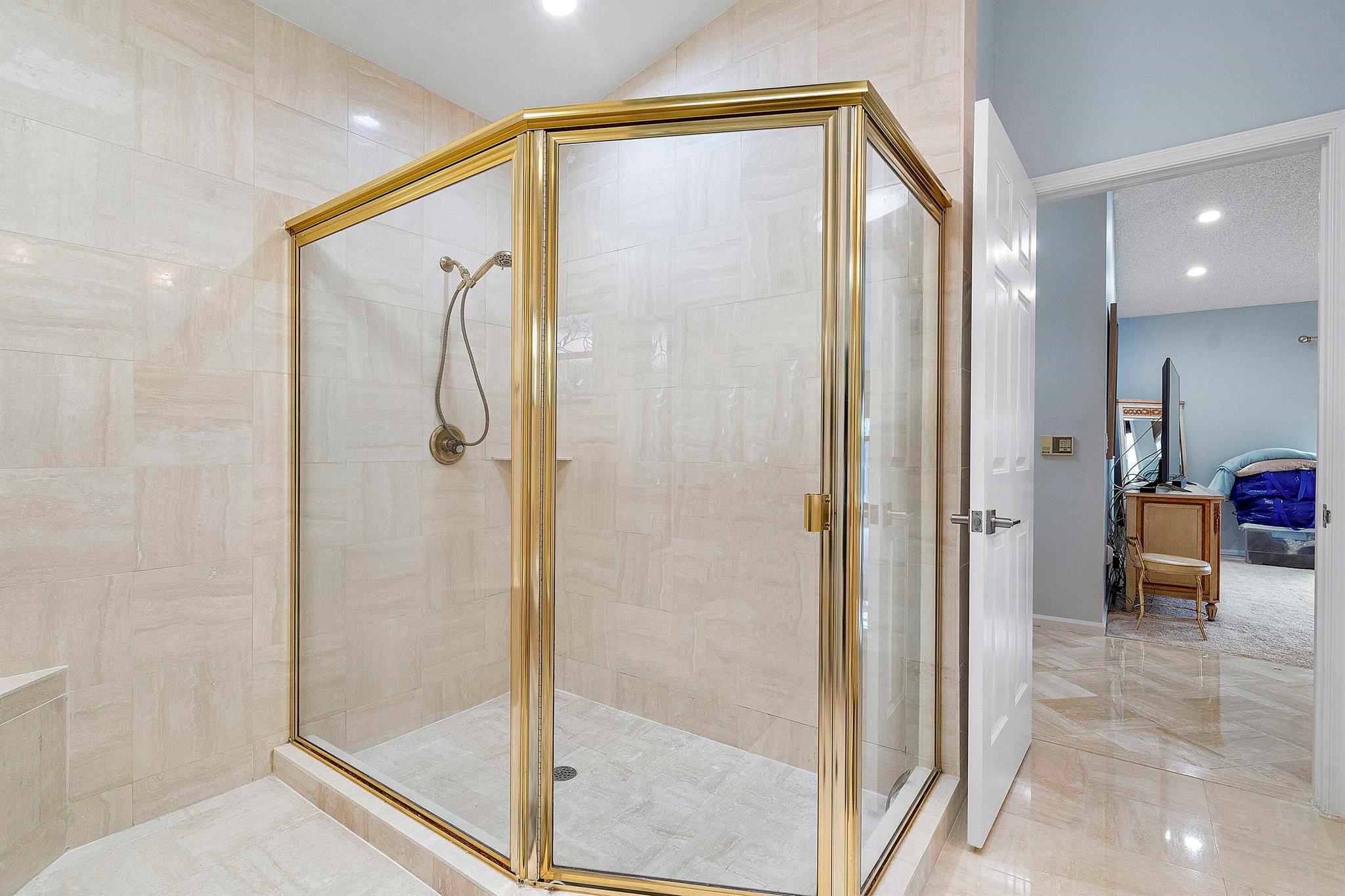 22652 Esplanada Circle W