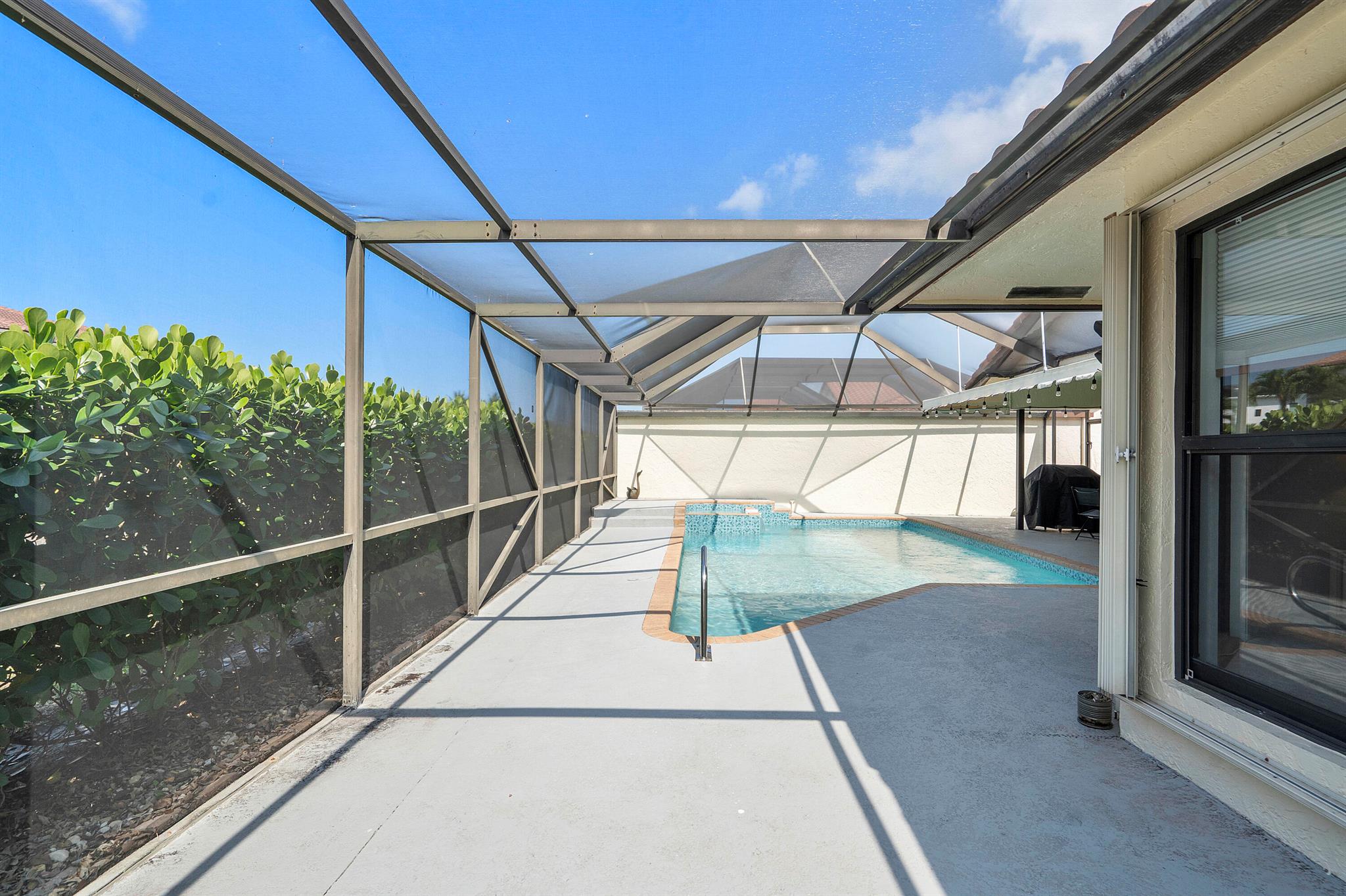 22652 Esplanada Circle W