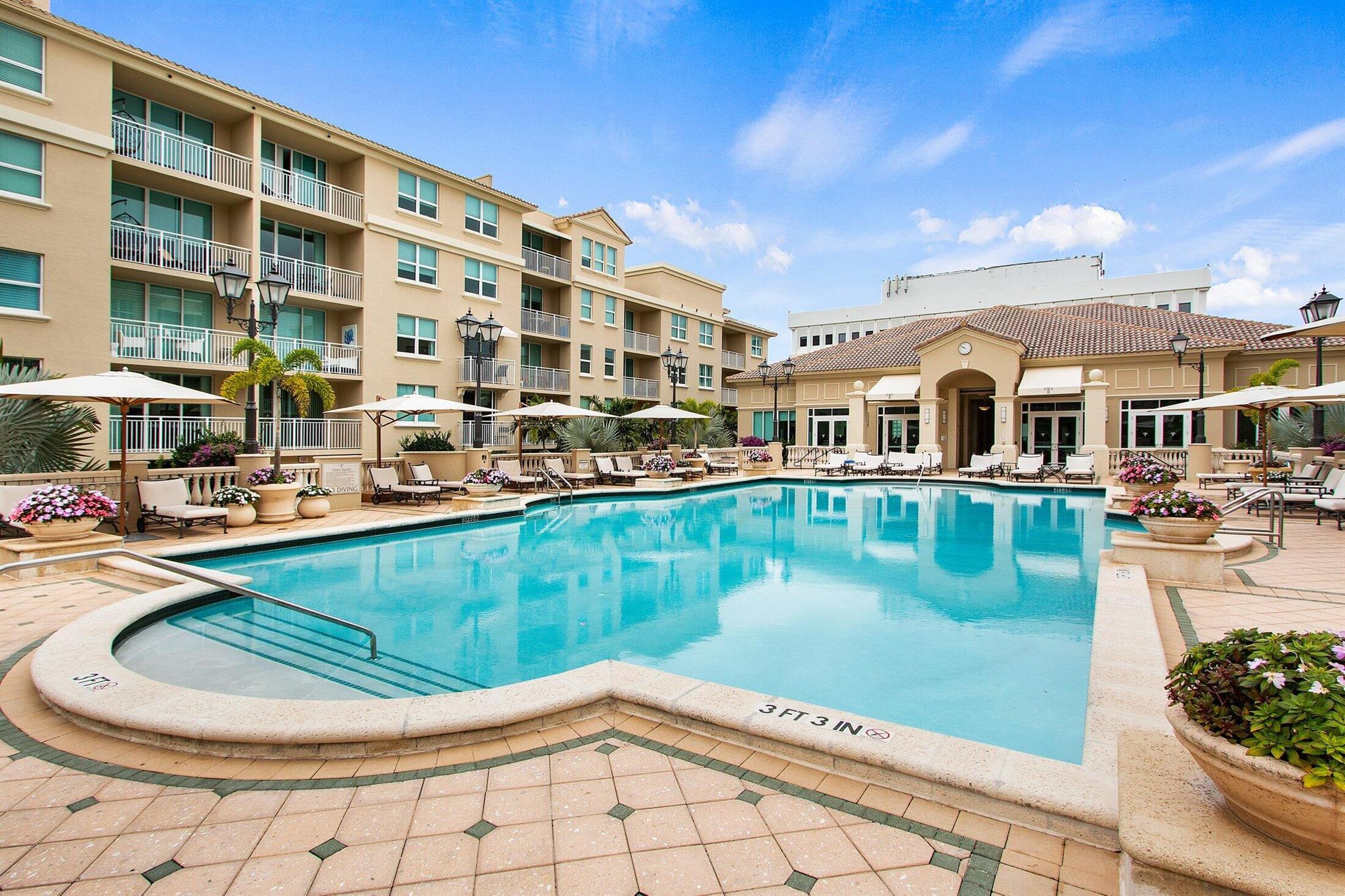 99 SE Mizner Boulevard 543