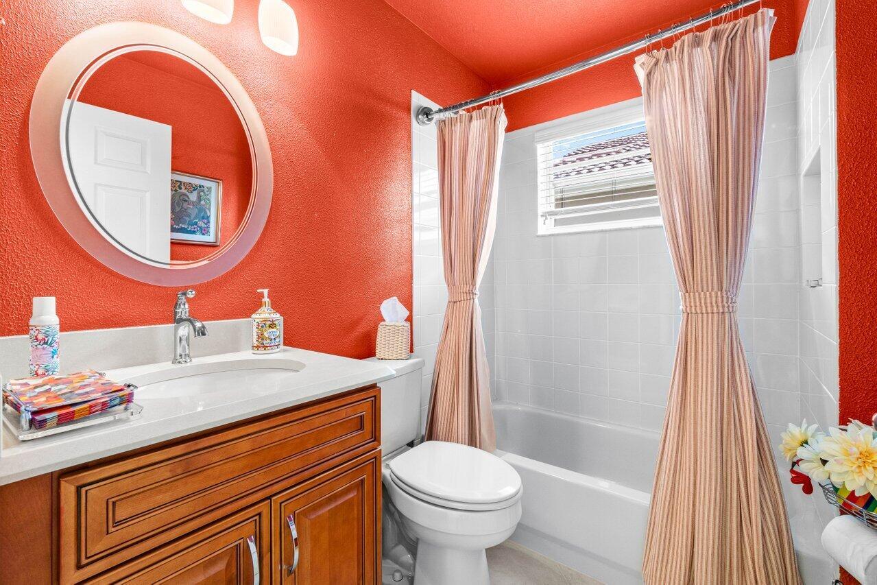 7533 Sagunto Street 7533