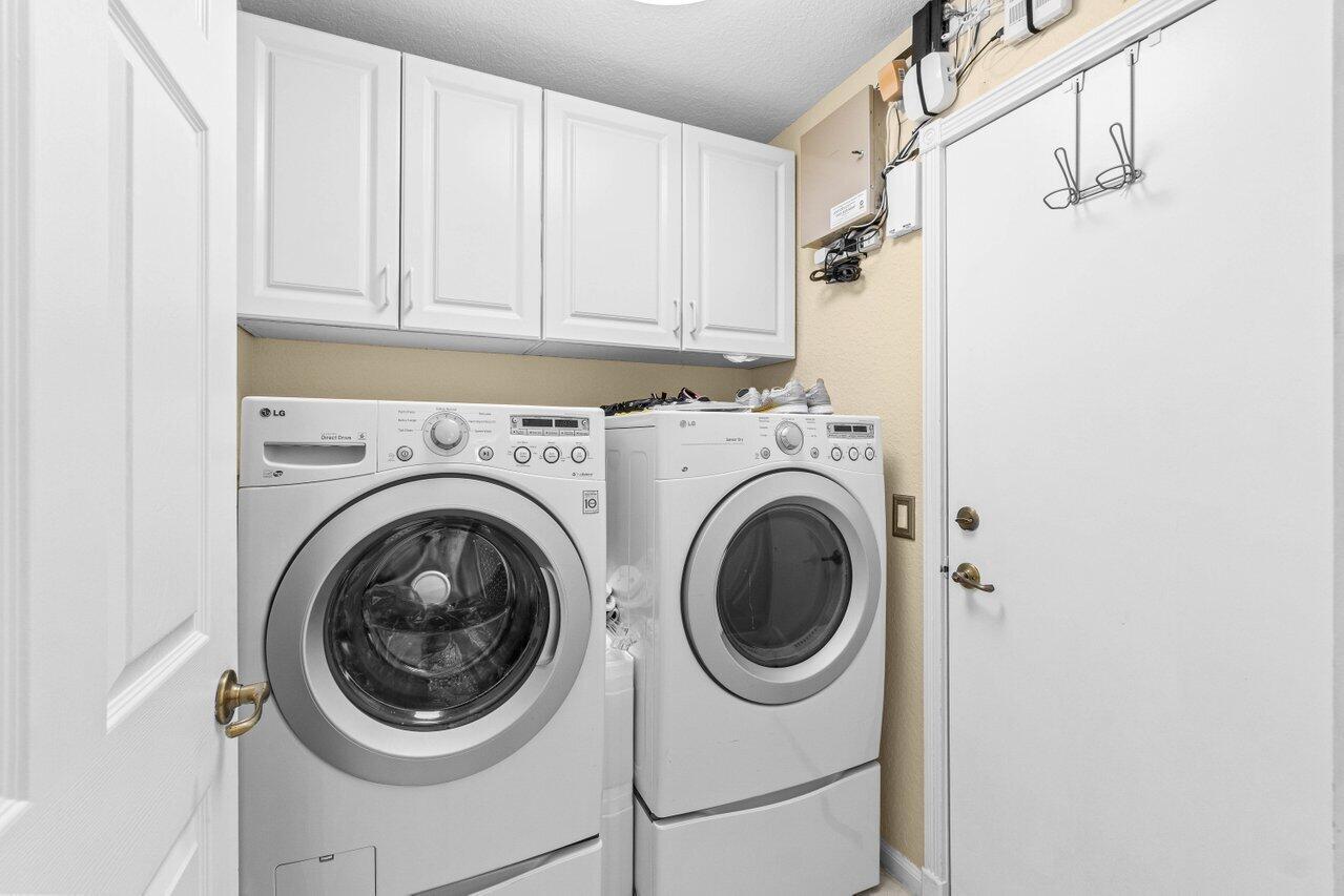 7533 Sagunto Street 7533