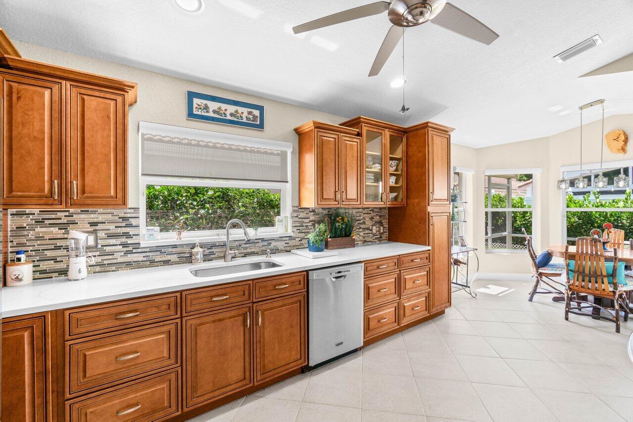 7533 Sagunto Street 7533