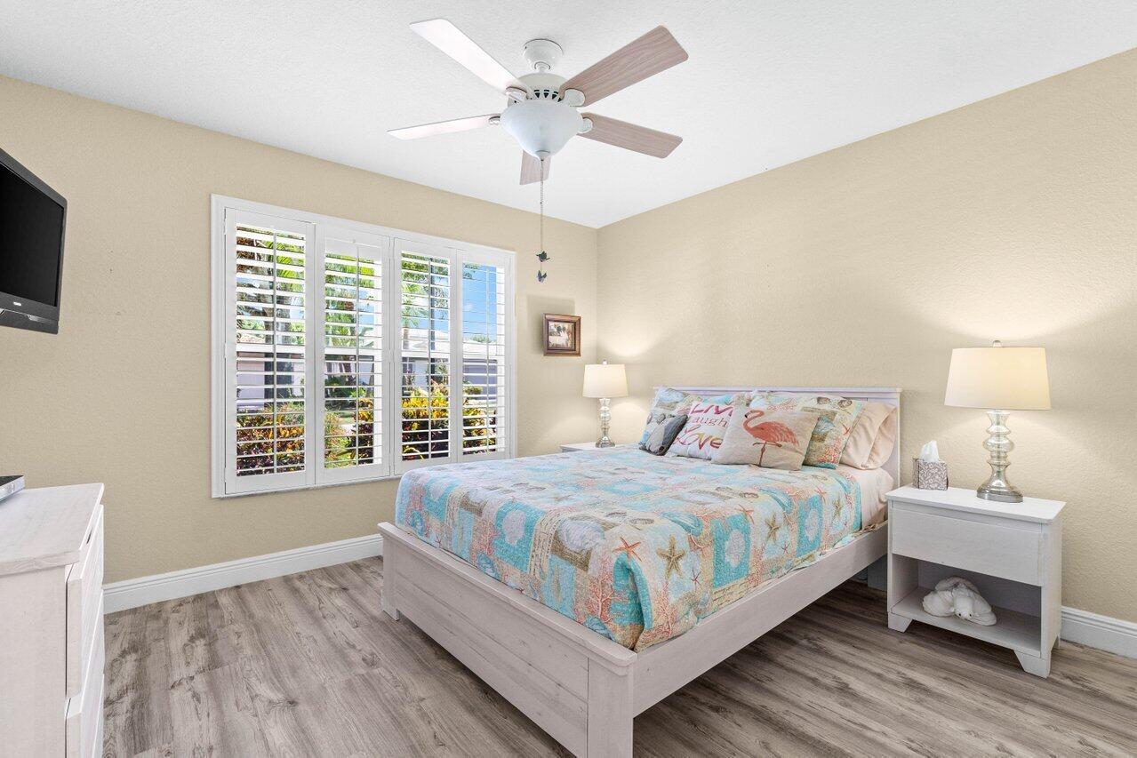 7533 Sagunto Street 7533