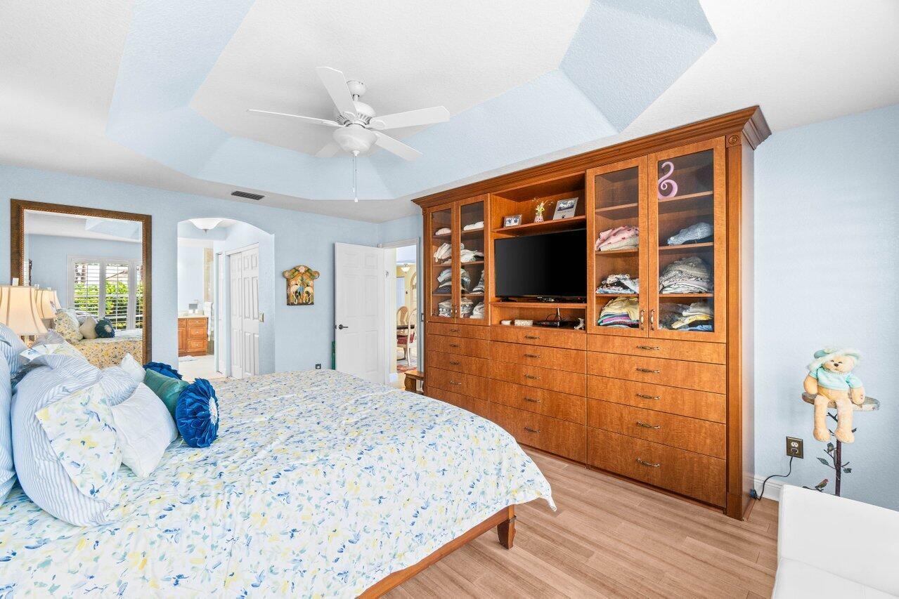 7533 Sagunto Street 7533