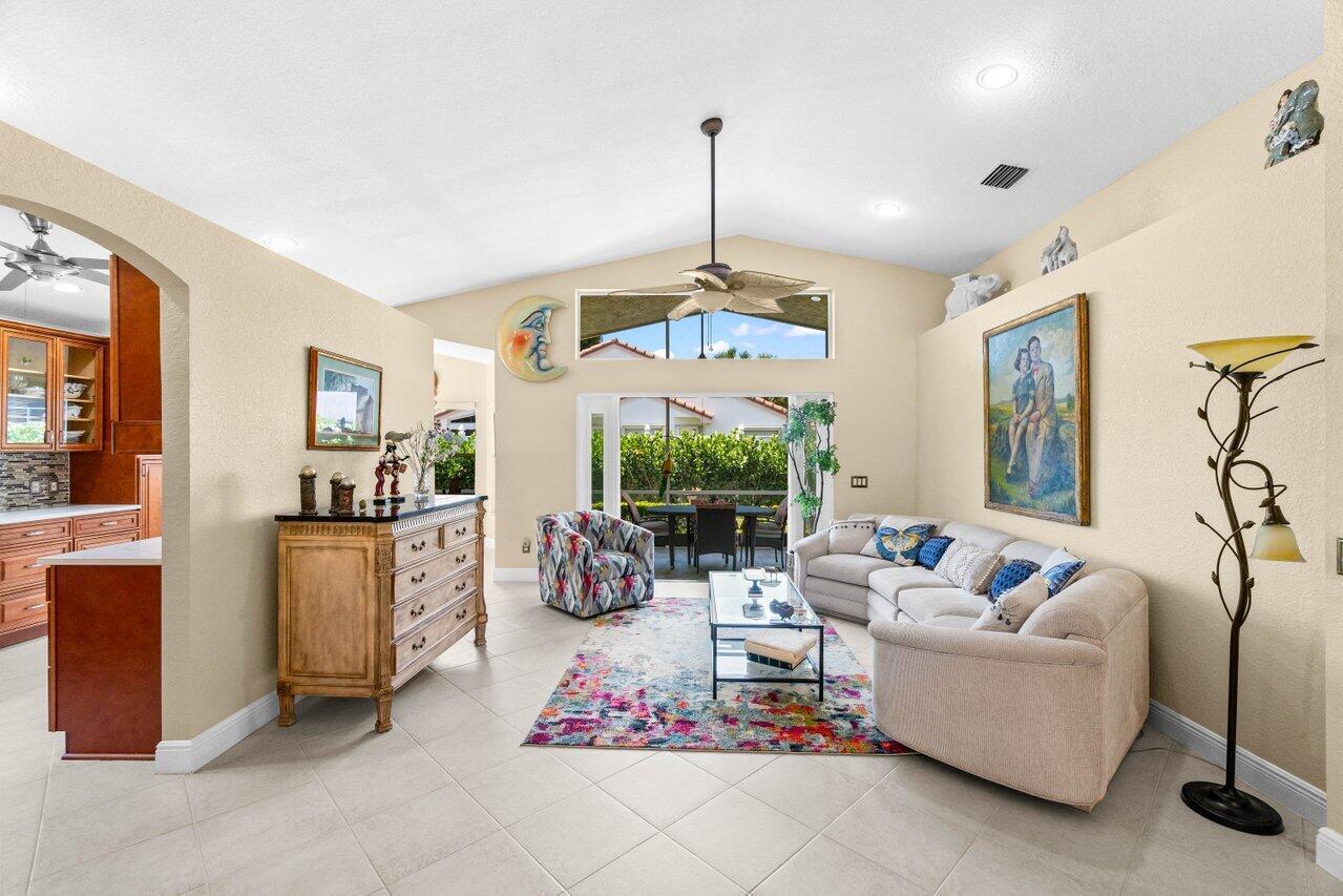 7533 Sagunto Street 7533