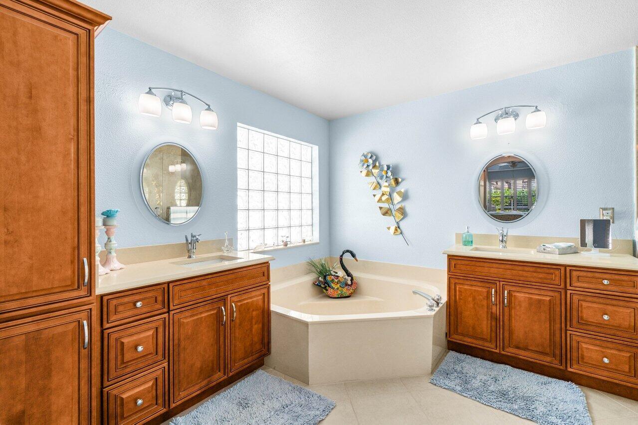 7533 Sagunto Street 7533