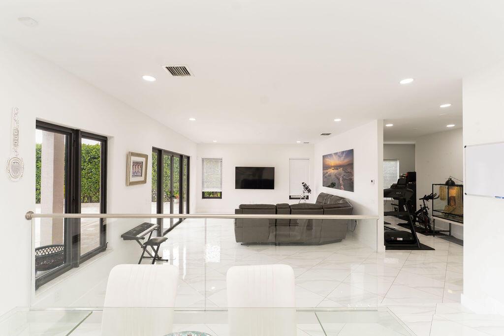 9475 Equus Circle