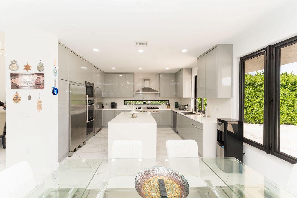 9475 Equus Circle