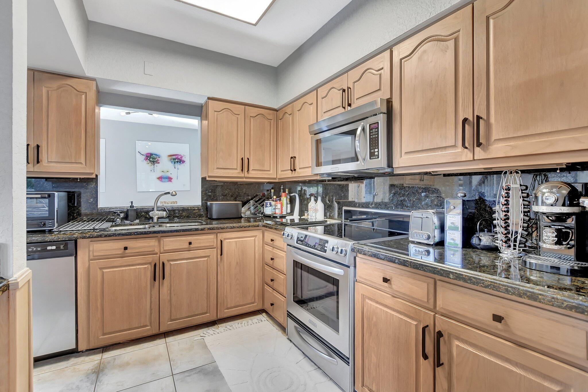 6650 Thornhill Court