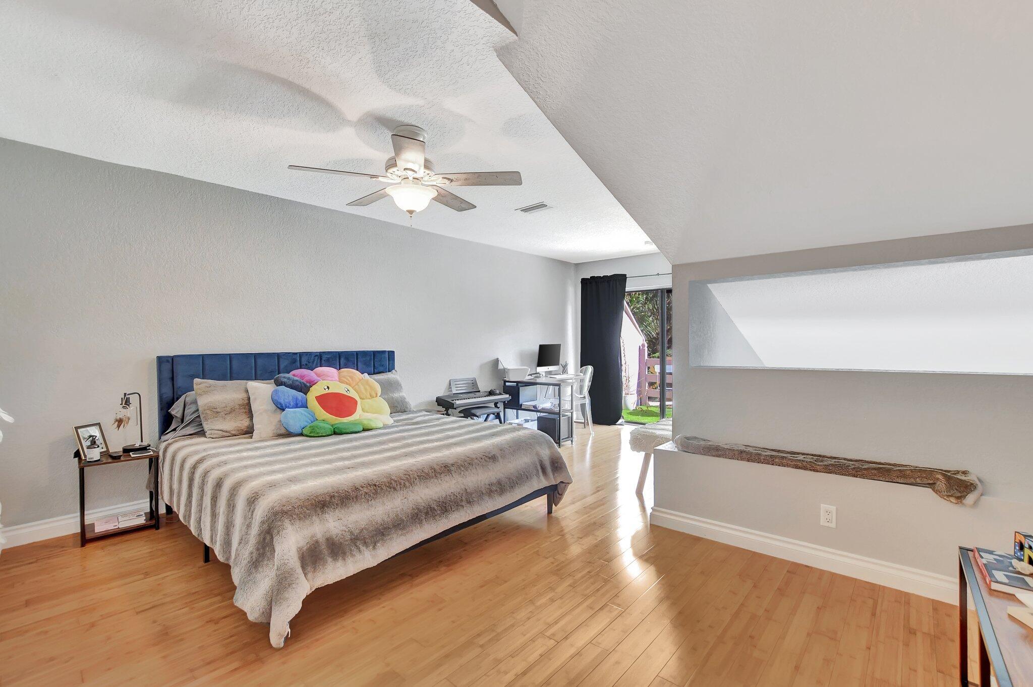 6650 Thornhill Court