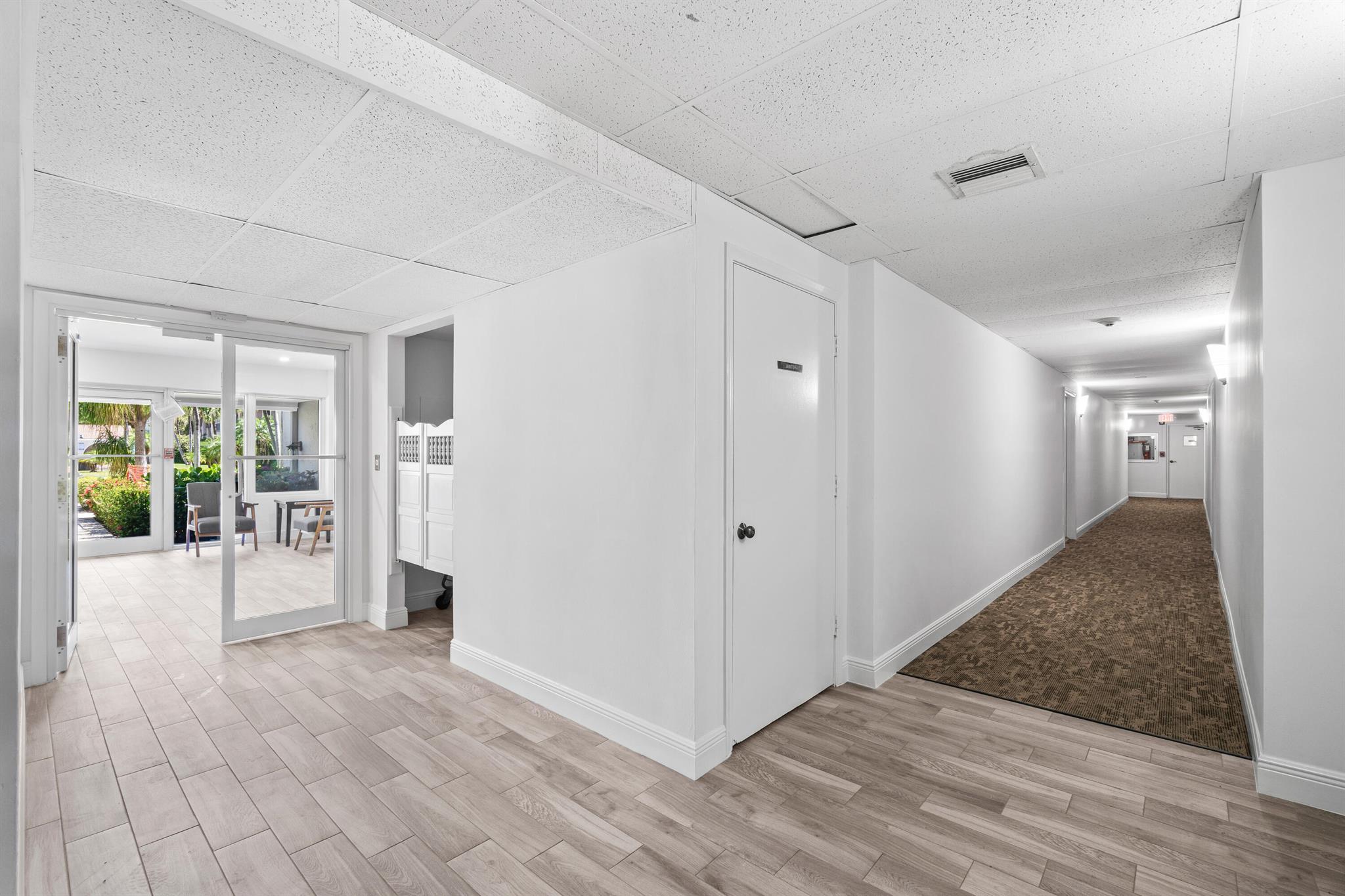 250 NE 20th Street 1220