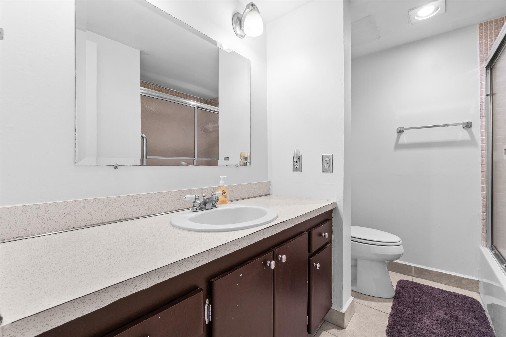 250 NE 20th Street 1220