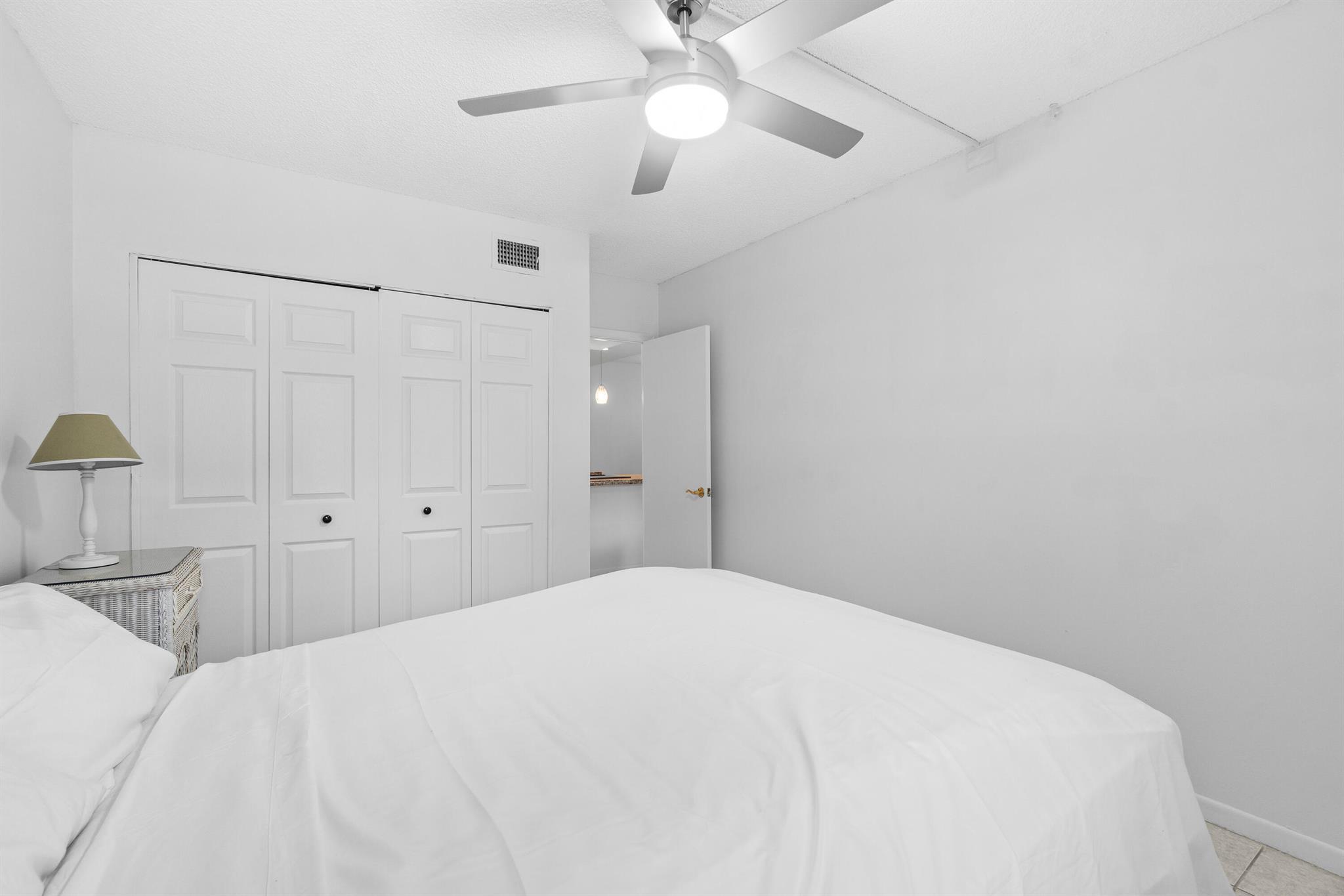 250 NE 20th Street 1220