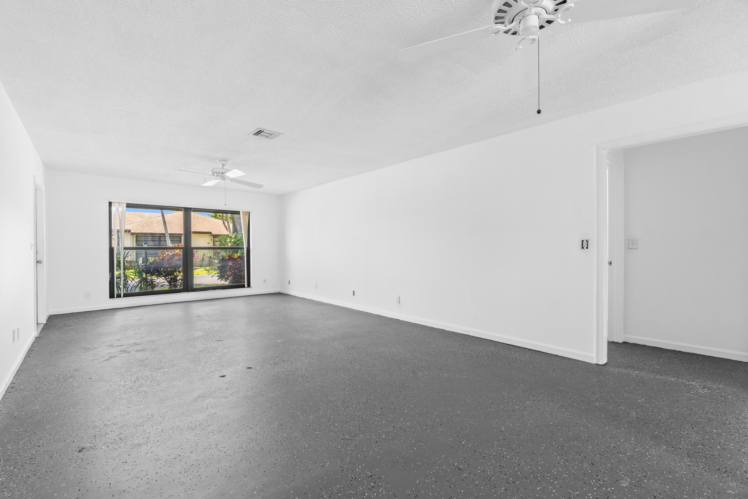 4657 Greentree Place A