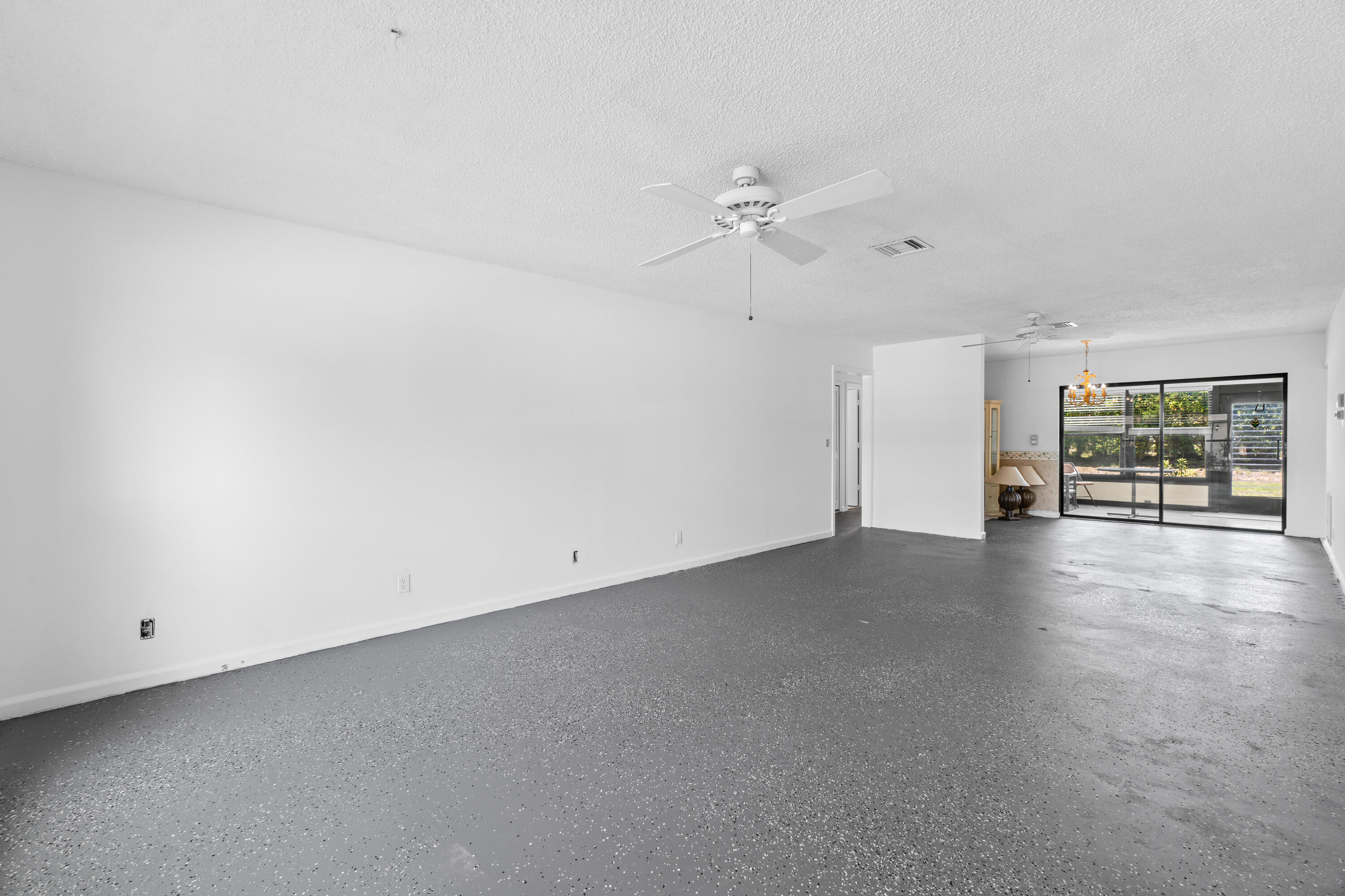 4657 Greentree Place A