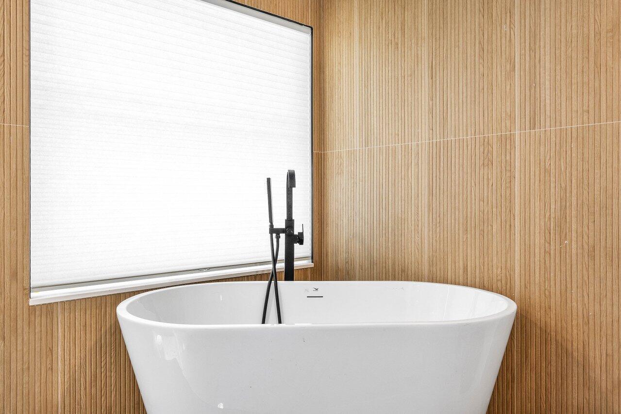 7572 Island Breeze Terrace