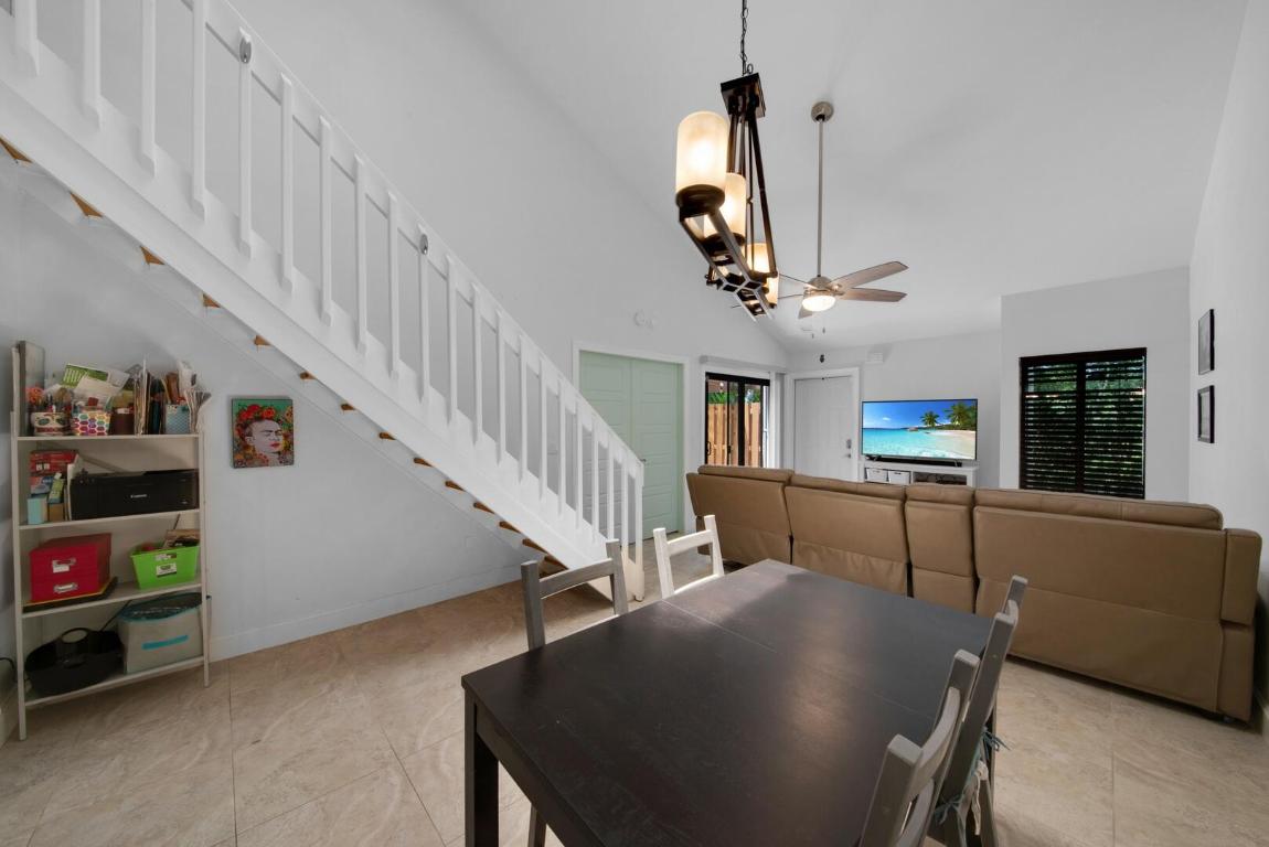 4099 Palm Bay Circle A, West Palm Beach Unit: A