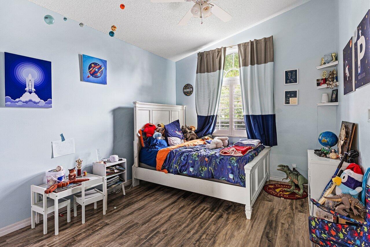 5350 Casa Real Drive