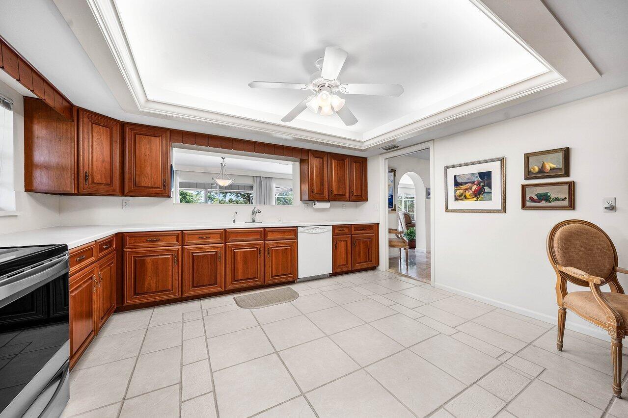 489 S Country Club Drive
