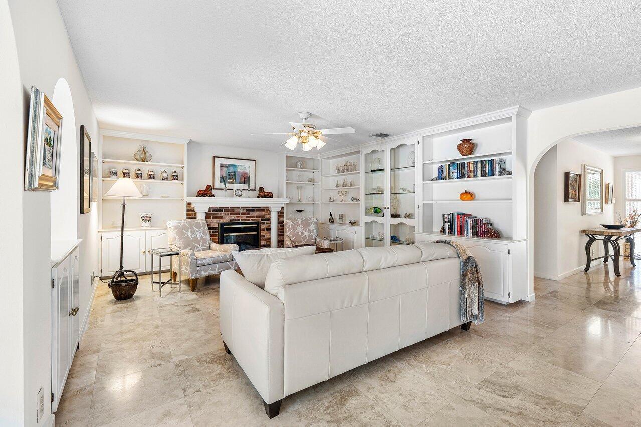 489 S Country Club Drive