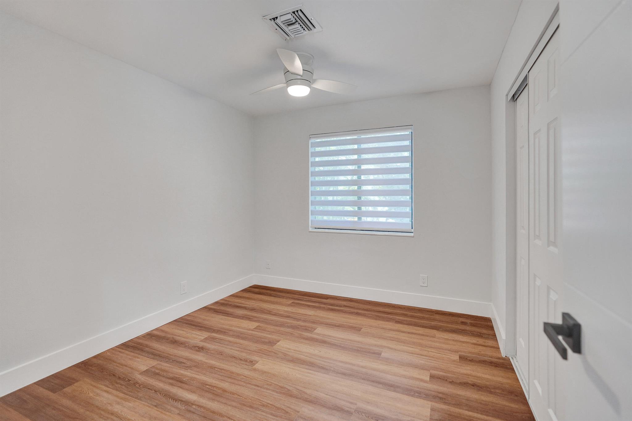 450 NW 15th Street