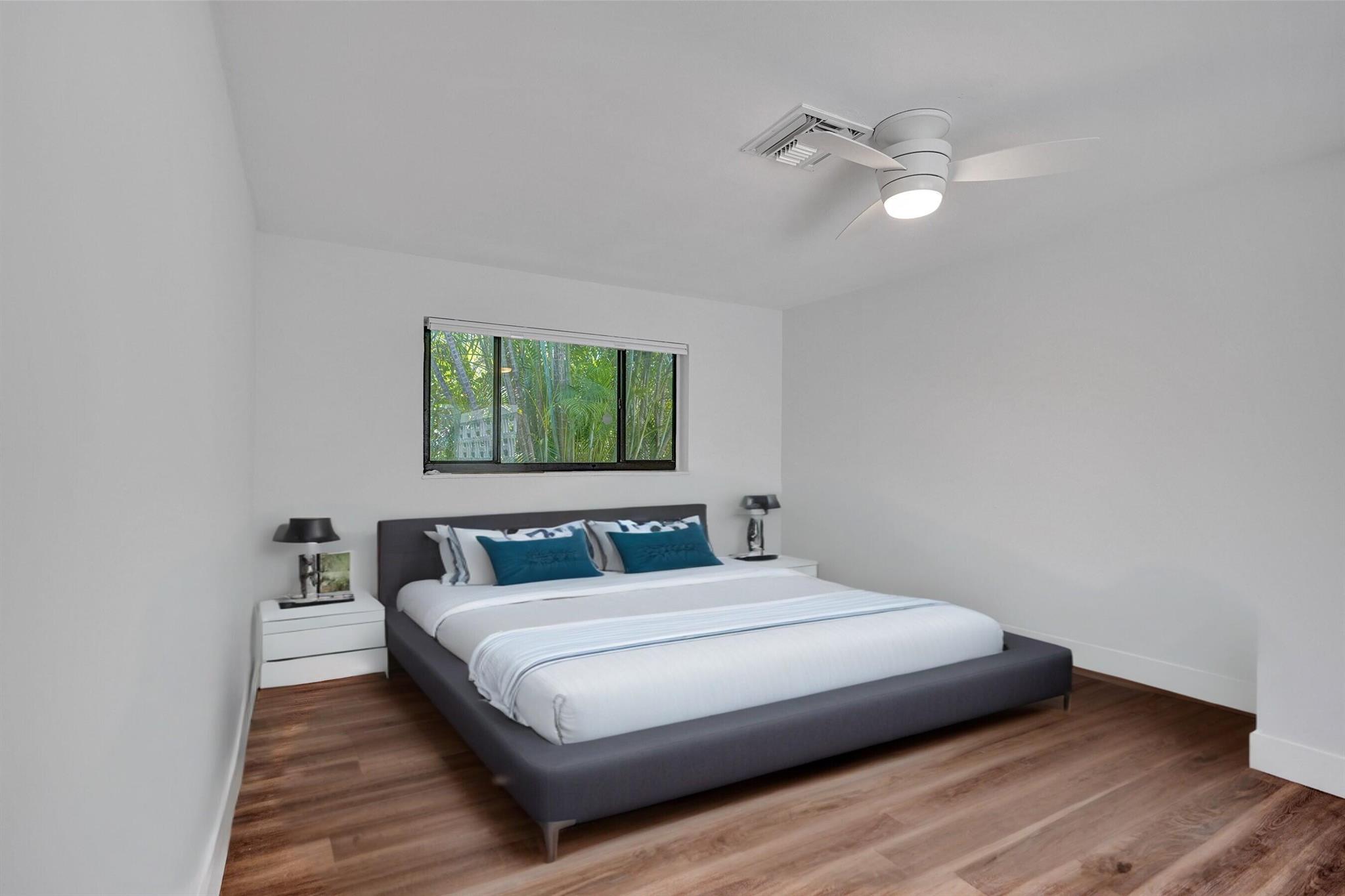 450 NW 15th Street