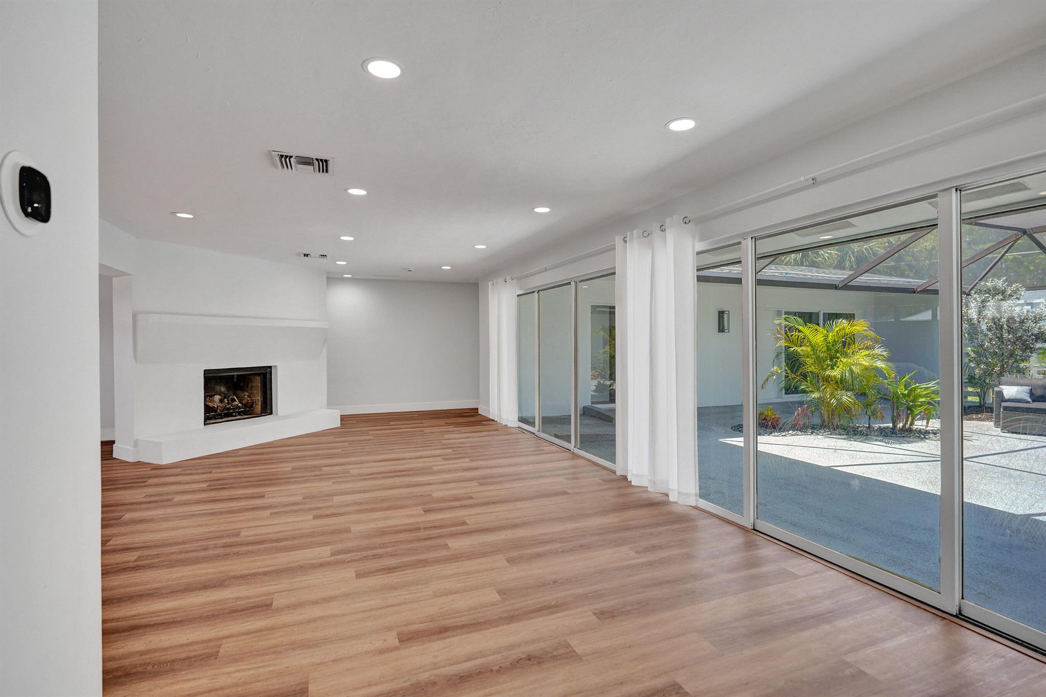 450 NW 15th Street