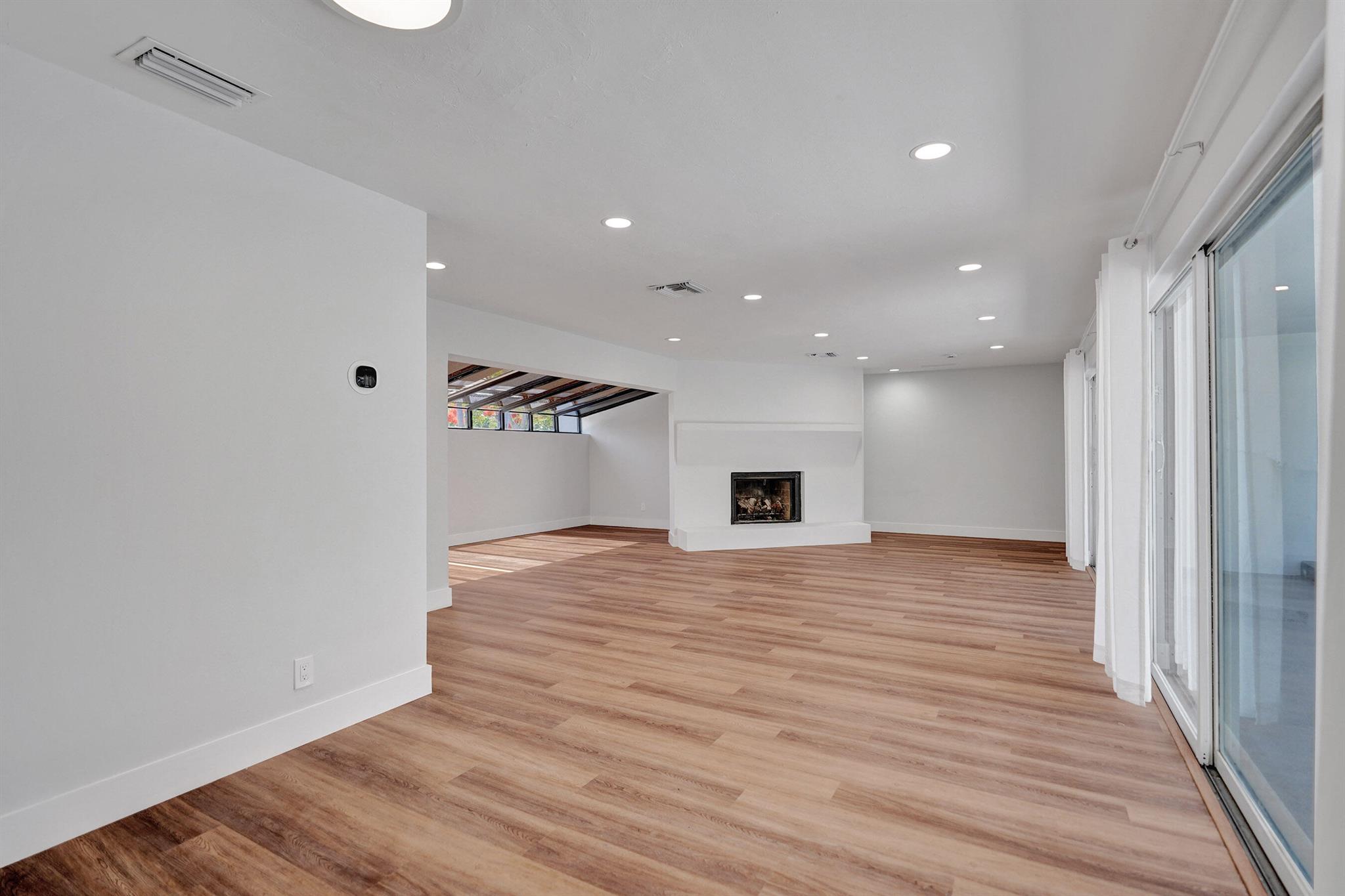 450 NW 15th Street