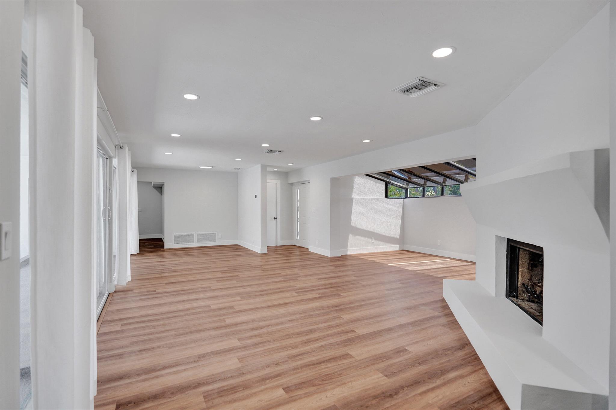450 NW 15th Street