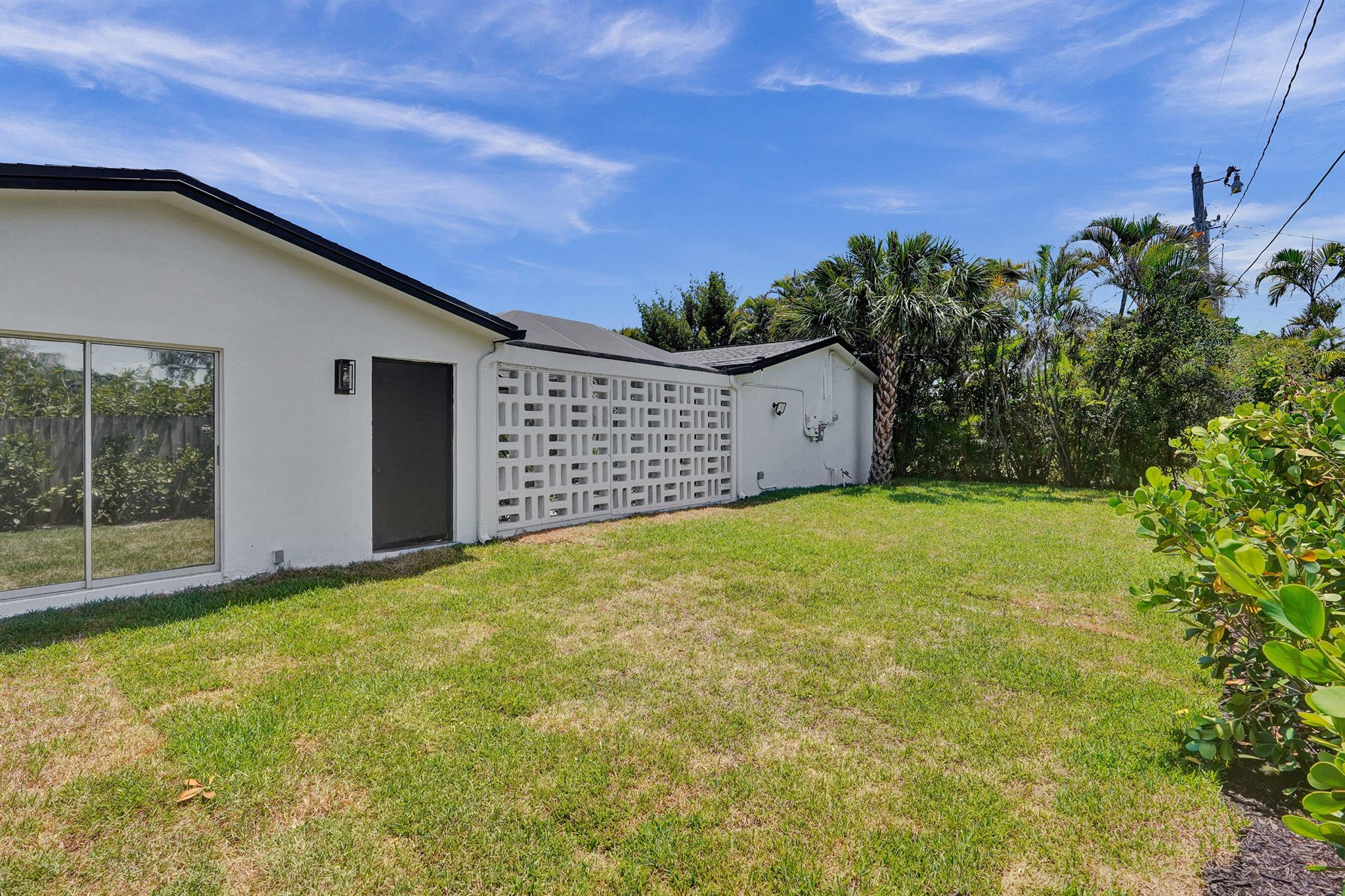450 NW 15th Street