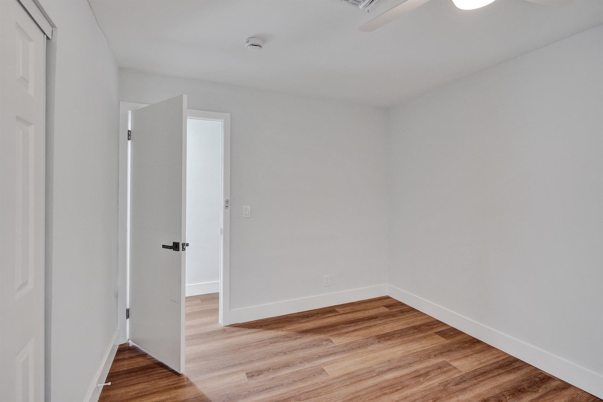 450 NW 15th Street