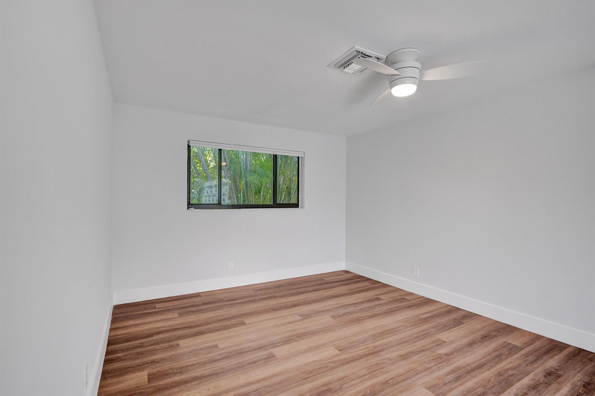 450 NW 15th Street