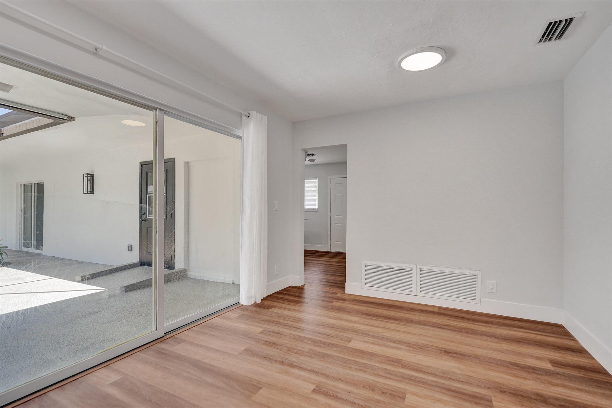450 NW 15th Street