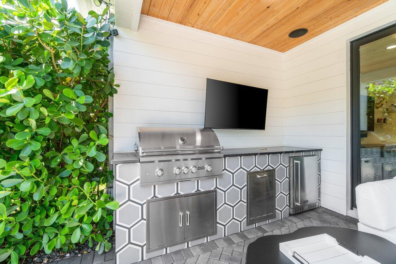 9610 Sterling Shores Street