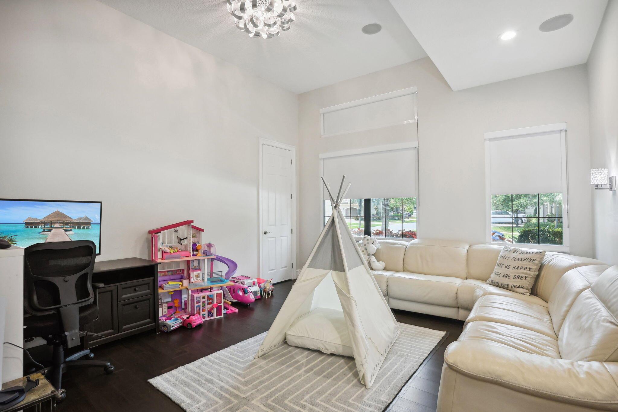 16770 Burlington Bristol Lane