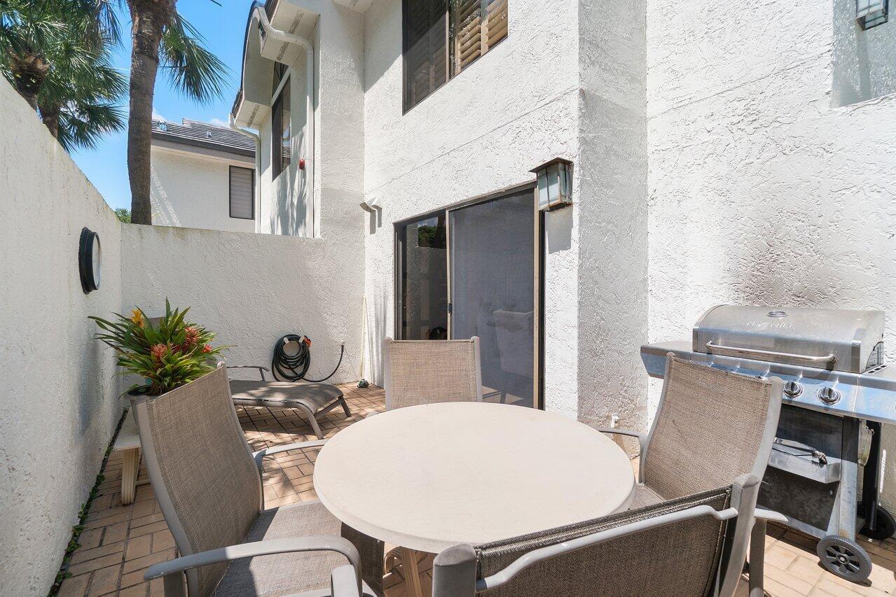 15321 Strathearn Drive 10902