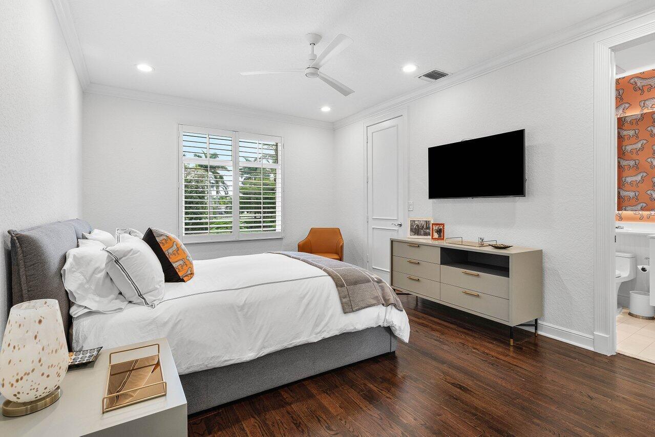 3867 NW Landings Drive