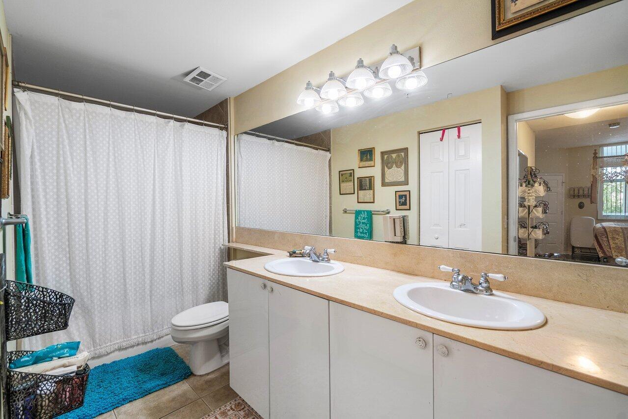 804 E Windward Way 201