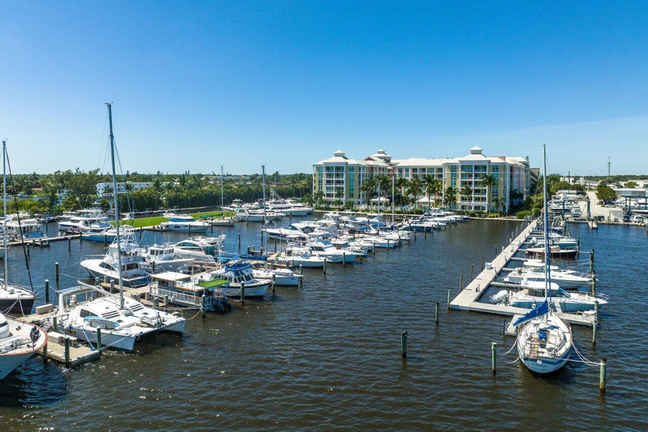 804 E Windward Way 201