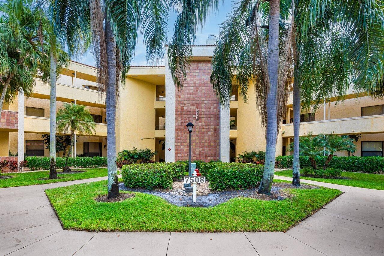 7508 La Paz Boulevard 207