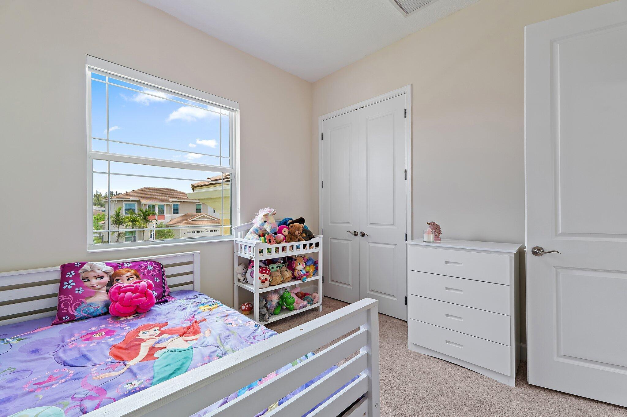 15834 Hummingbird Lane