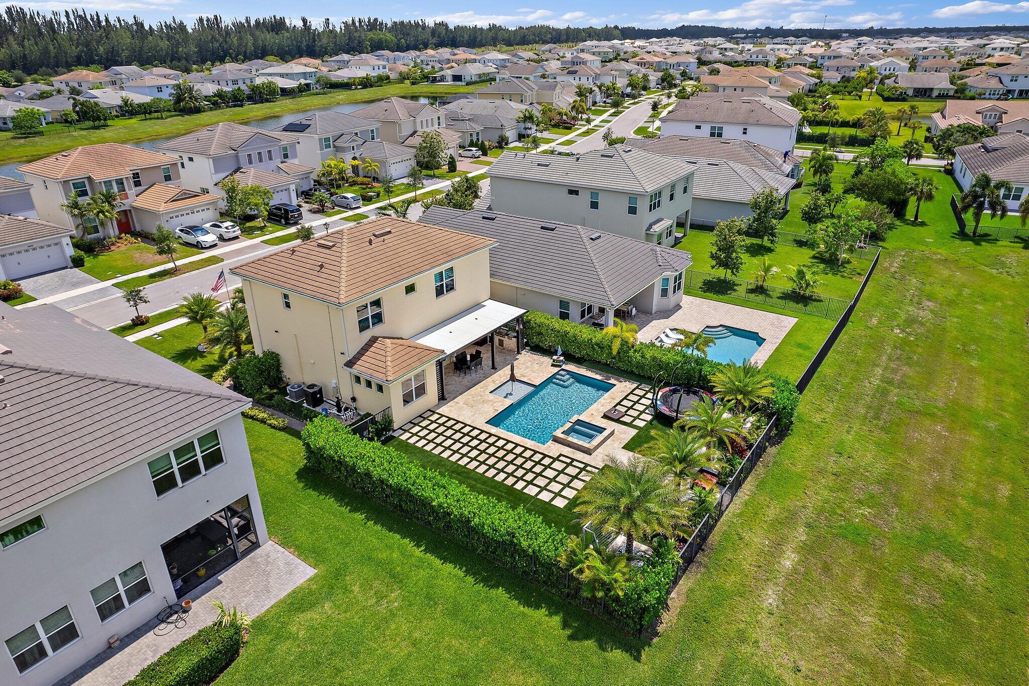 15834 Hummingbird Lane