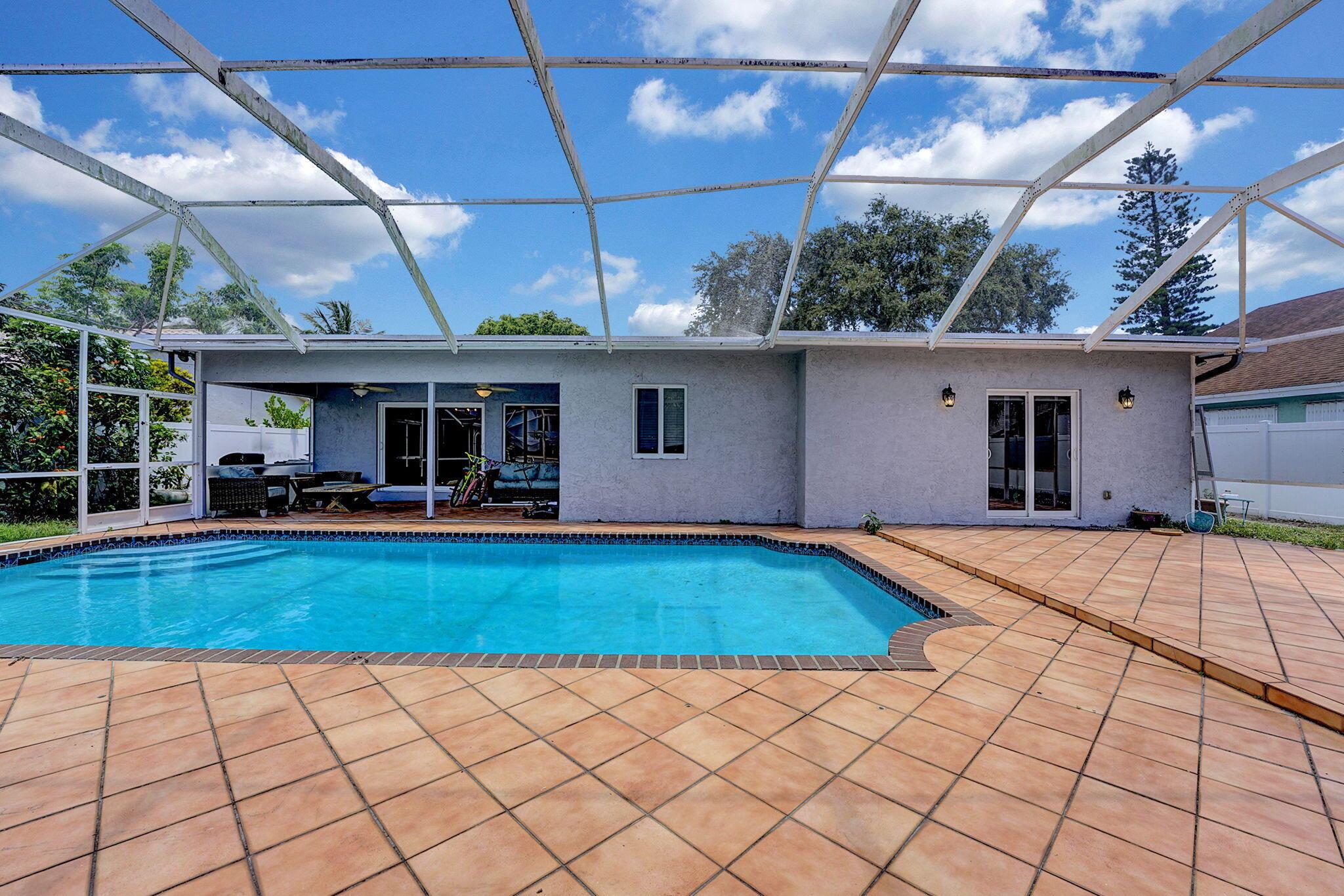 1260 SW 17th Street