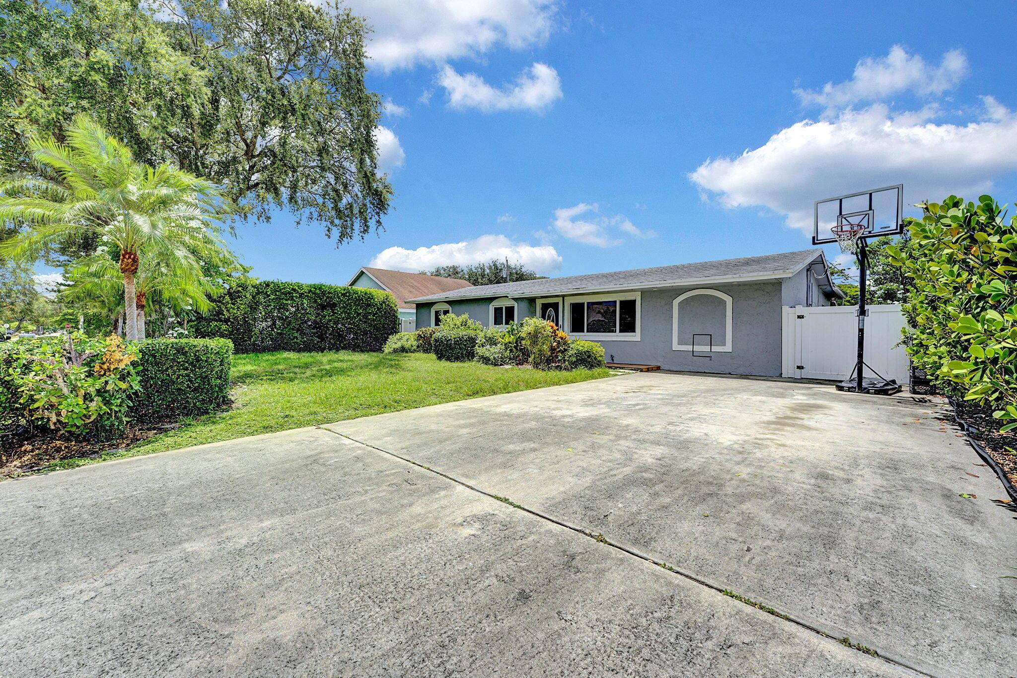 1260 SW 17th Street