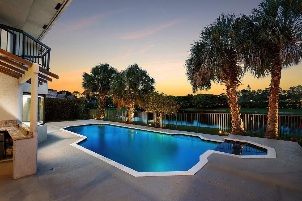 10744 Avenida Santa Ana