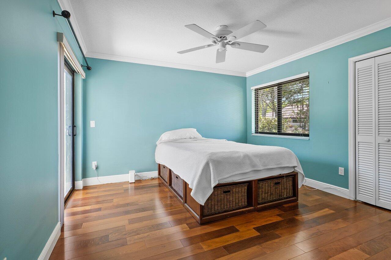 10744 Avenida Santa Ana