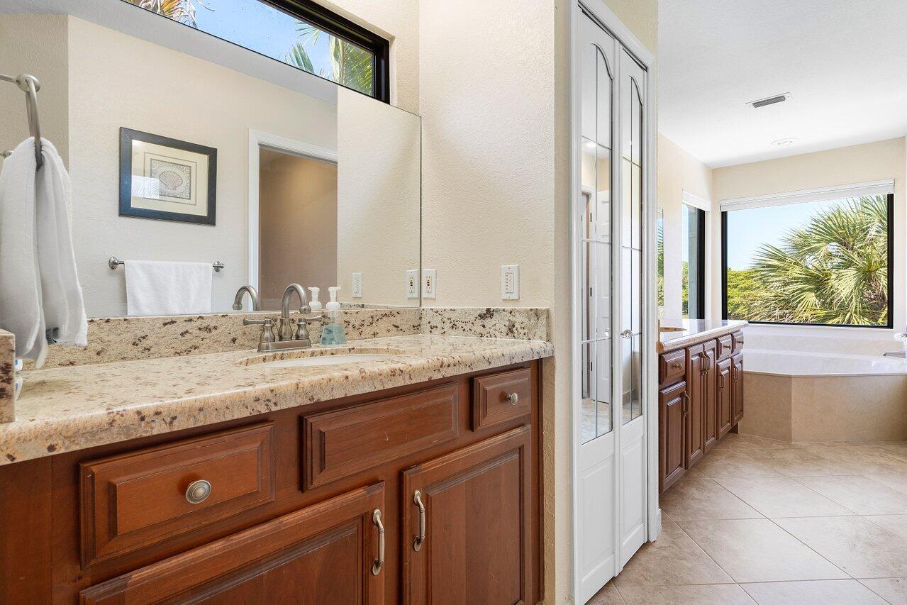 10744 Avenida Santa Ana