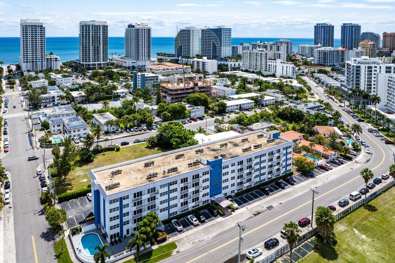550 Bayshore Drive 312