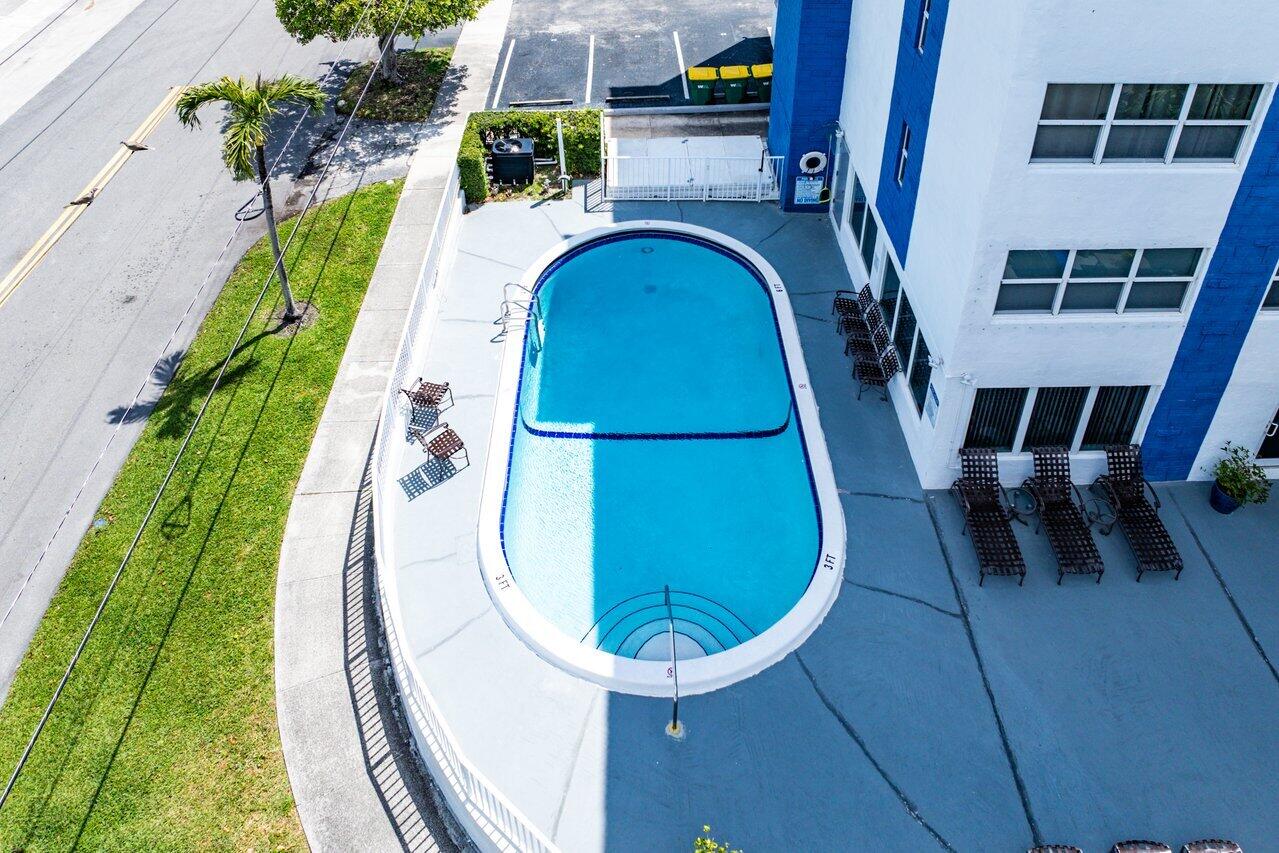 550 Bayshore Drive 312